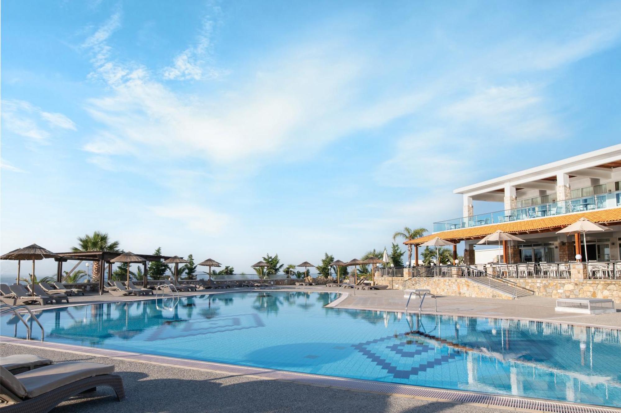 Grand Blue Hotel 5*