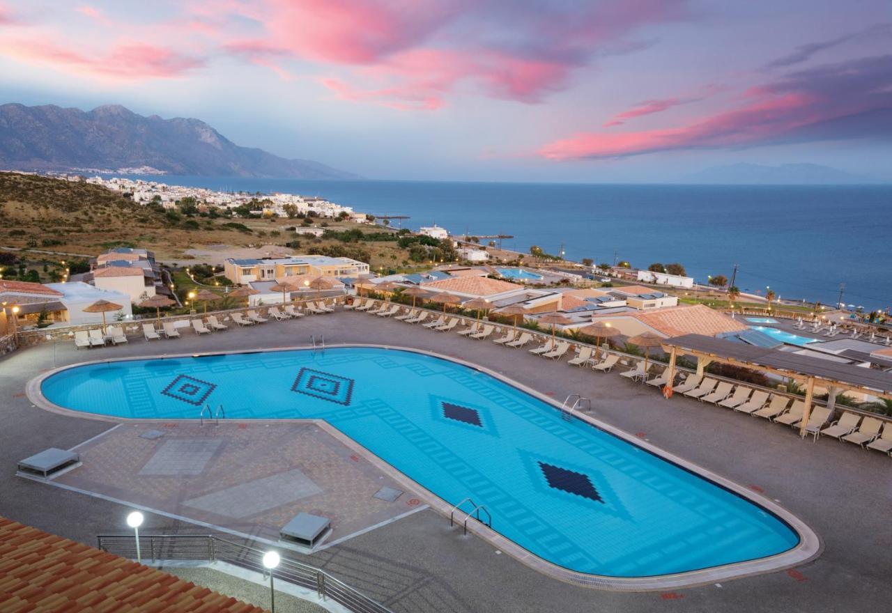 Ξενοδοχείο Grand Blue 5*